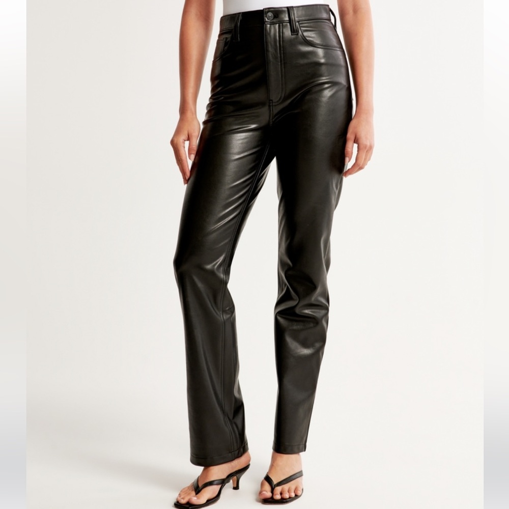 NWT Abercrombie & Fitch Vegan Leather 90’s Straight Leg Ultra High Rise